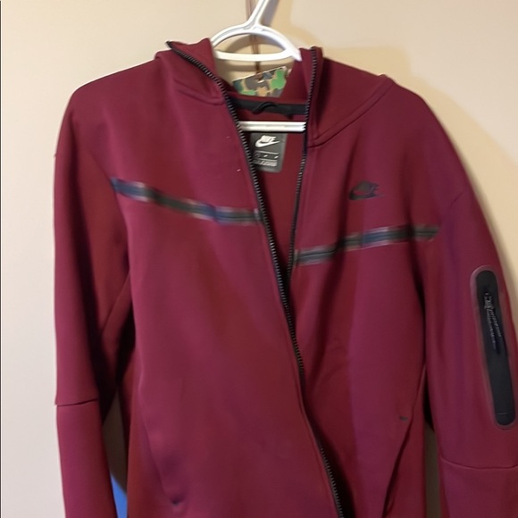 Nike Tech fleeces - Picture 8 of 9